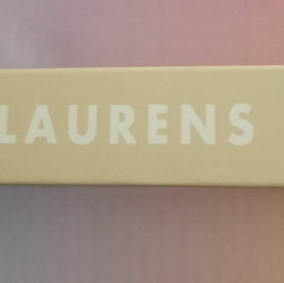 🆕 NIB LAURENS LIP OIL - Picture 4 of 4